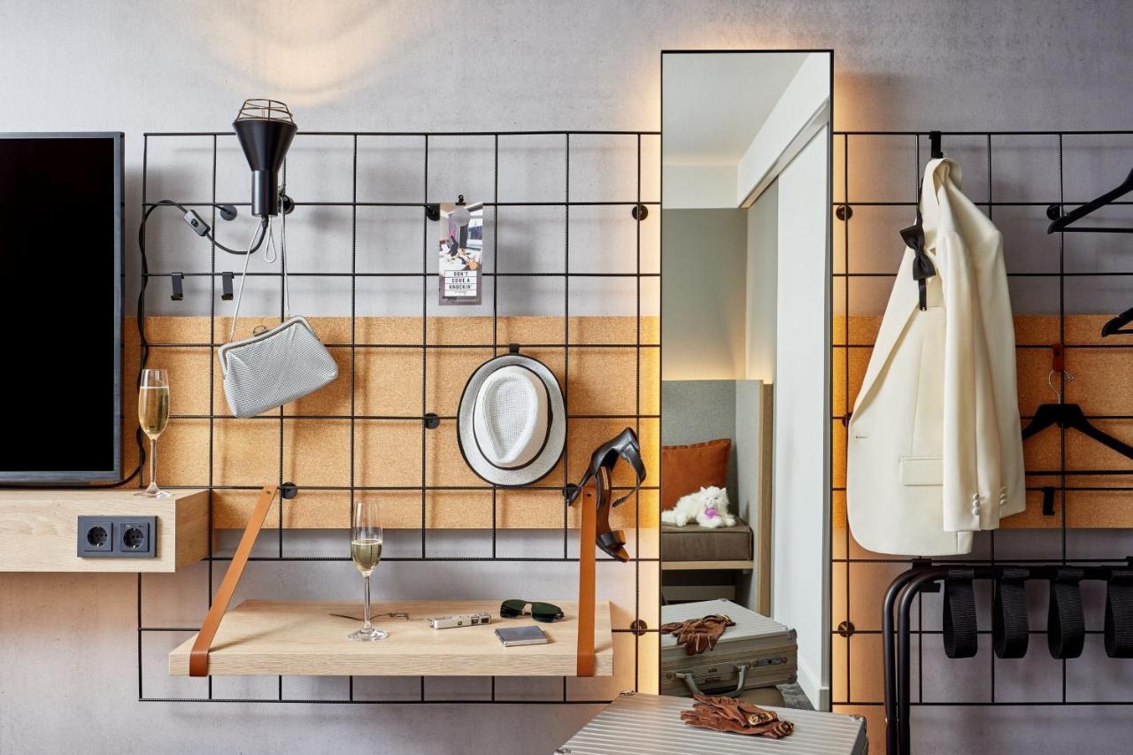 Moxy Bochum Hotel Bagian luar foto
