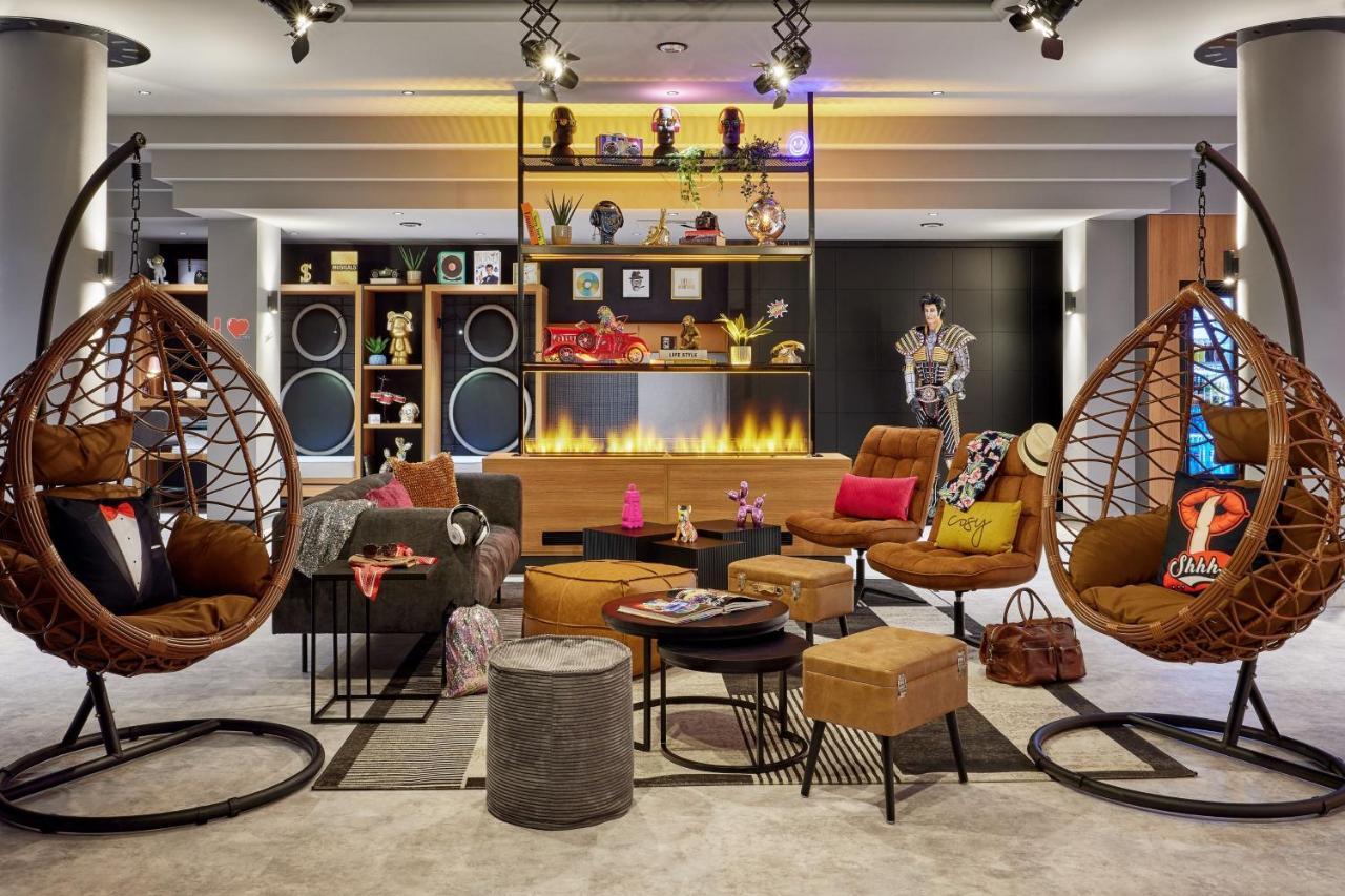 Moxy Bochum Hotel Bagian luar foto