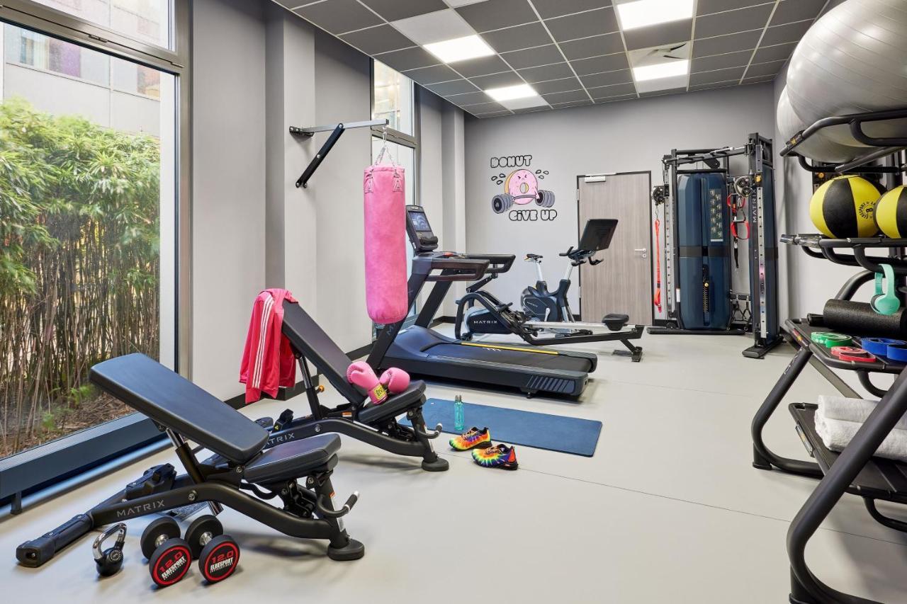 Moxy Bochum Hotel Bagian luar foto