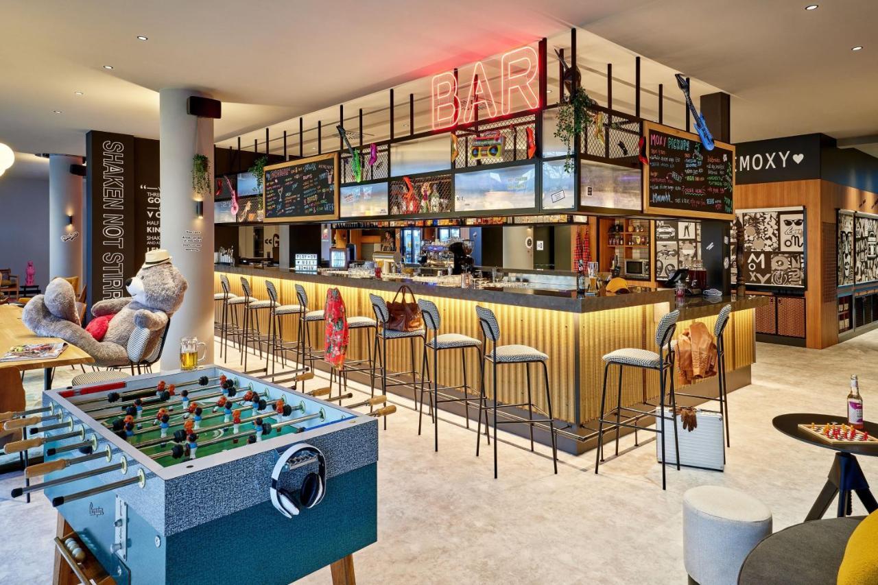 Moxy Bochum Hotel Bagian luar foto