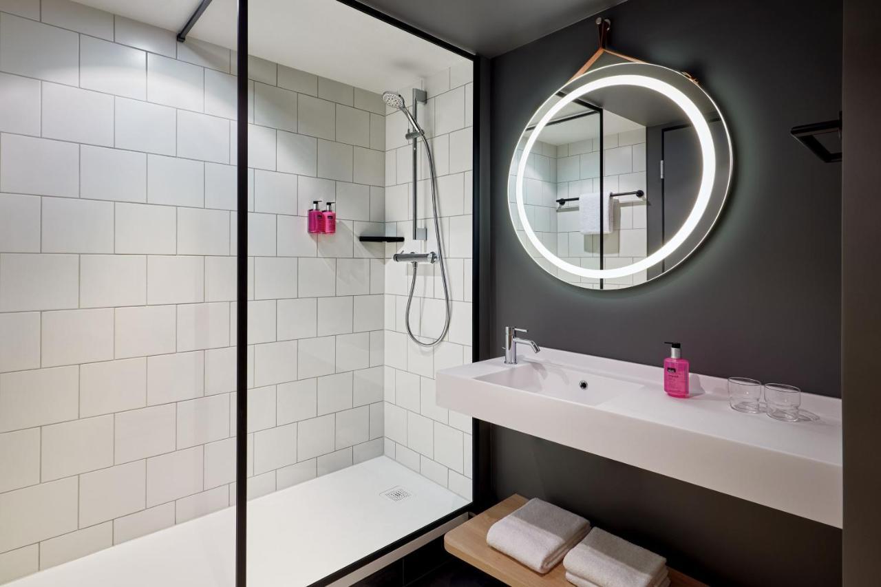 Moxy Bochum Hotel Bagian luar foto