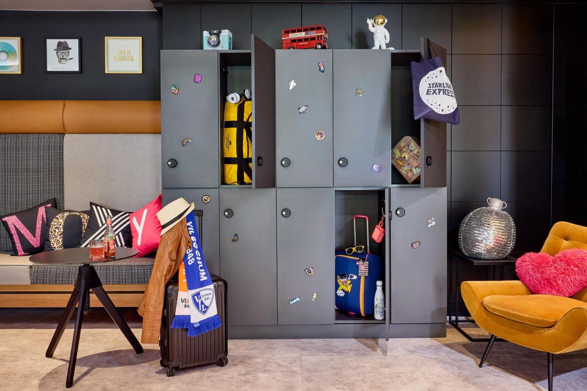 Moxy Bochum Hotel Bagian luar foto