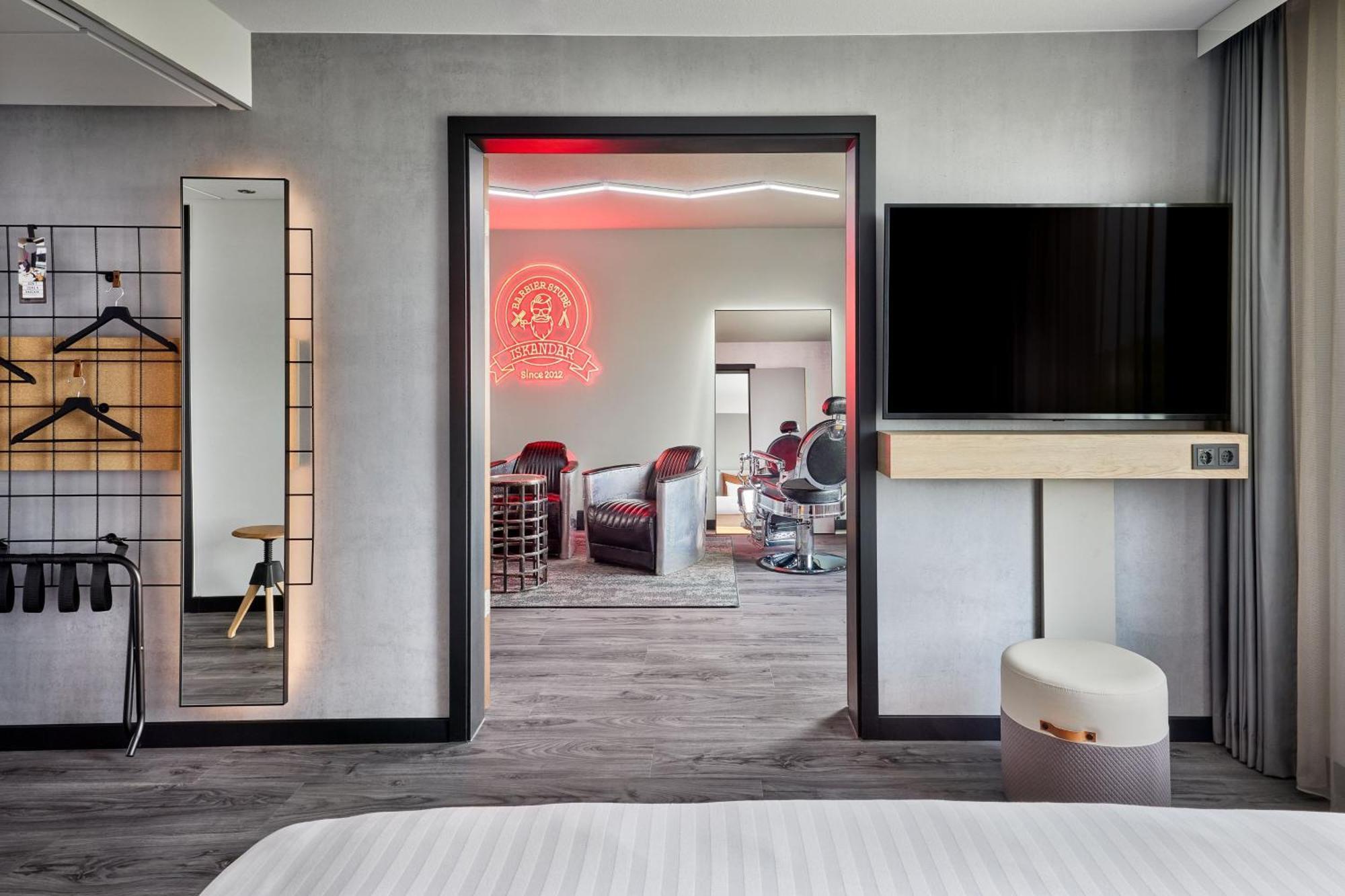 Moxy Bochum Hotel Bagian luar foto